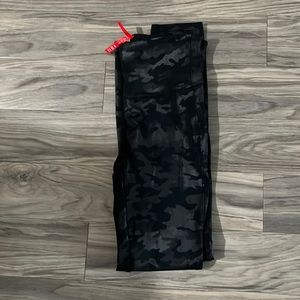 Spanx Faux Leather Camo Leggings (Small, Petite)